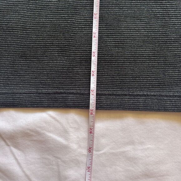 Van Heusen Flex Sz XL Gray 1/3 Zip Long Sleeve Ribbed Pullover - Picture 4 of 6